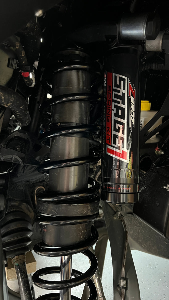 Zbroz Dual rate spring kit install on our '22 RZR Turbo R Dynamix ...